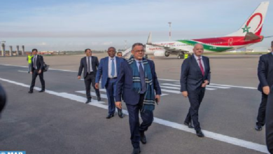 رئيسا (الفيفا) و(الكاف) يصلان إلى المغرب